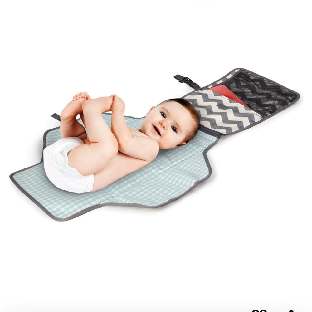 Skip Hop Pronto Signature Portable Changing Mat, Chevron